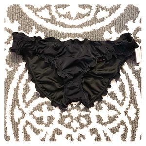 NWT ruffle cheeky bottoms